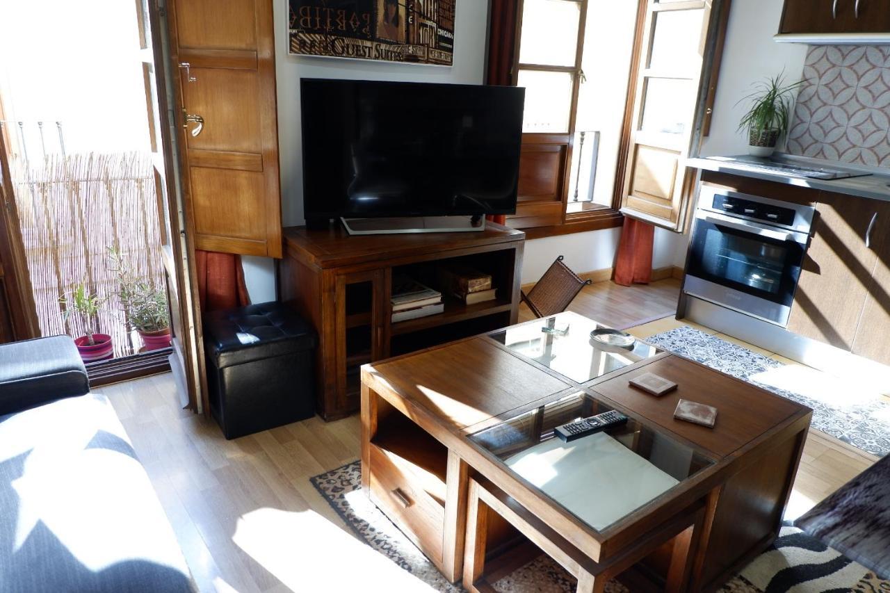 Atico En El Centro Historico Con Terraza Apartment Malaga Bagian luar foto
