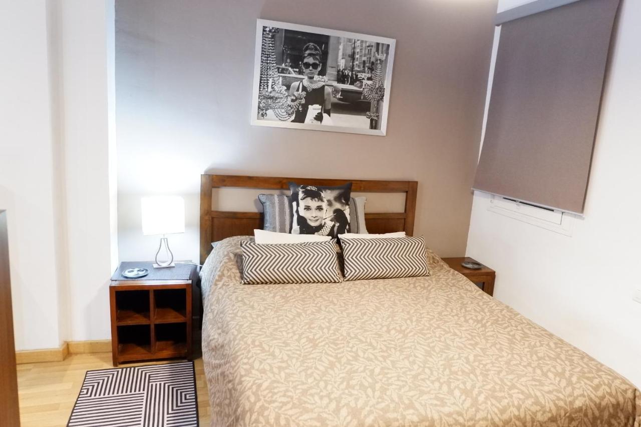 Atico En El Centro Historico Con Terraza Apartment Malaga Bagian luar foto