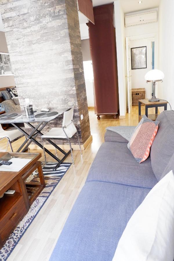 Atico En El Centro Historico Con Terraza Apartment Malaga Bagian luar foto